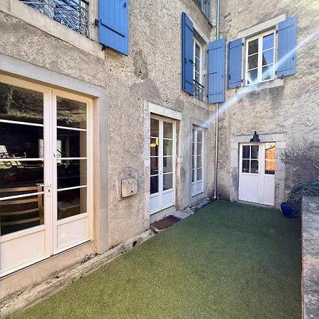Appartement Le Vieux Cèdre, Garden&woodfire *